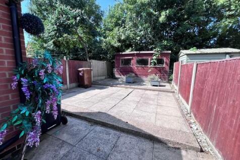 garden 1.jpg