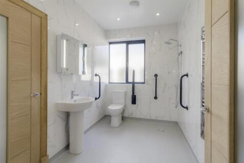 New House, Staverton Wet room