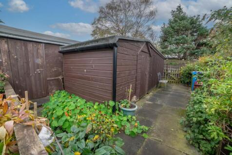 Extensive Garden Shed Space