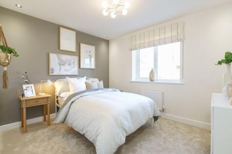 Ideal for a bedroom or home office