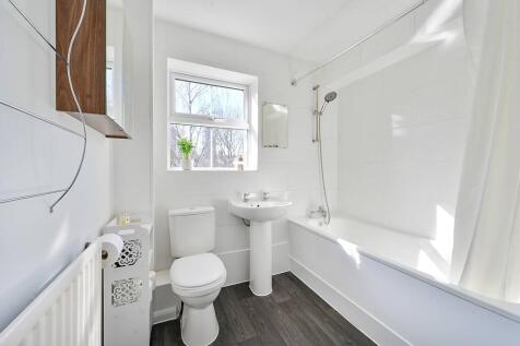 1 bed, 1 bath Flat in London - Photo 8