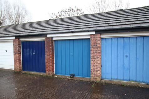 Single Garage.JPG