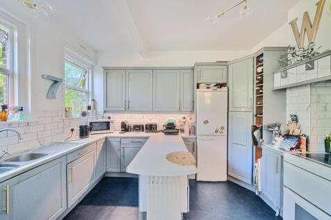 1300948-32-6862d0...