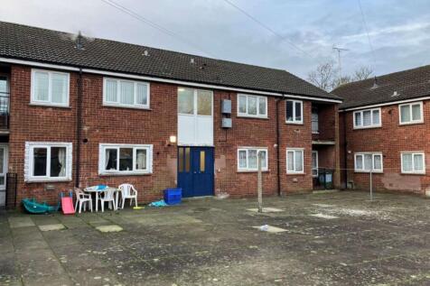 Rear View Courtyard