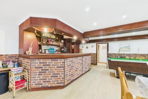 CAM03481G0-PR0092-STILL005