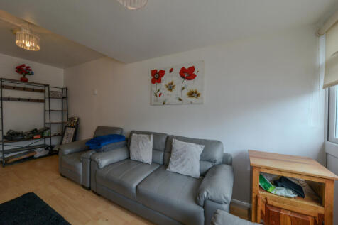 lounge4.jpeg