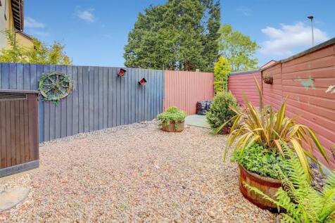 garden 2.jpg