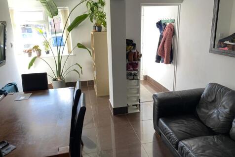 Communal living room.jpeg