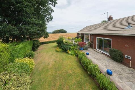 9 Orchard Dene-034.jpg