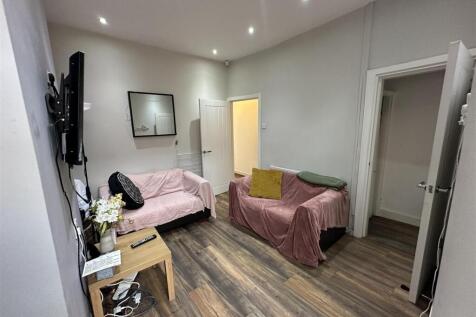Stanley Avenue, Rusholme, £140pppw photo 4