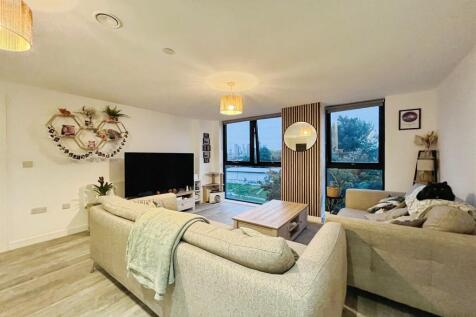 Open Kitchen/Living/