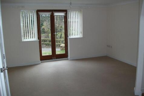 9 Llys Y Nant, Ruabon, LL14 6DJ photo 4