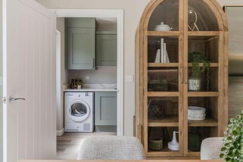 Kitchen/utility