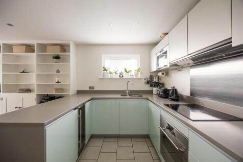New Wanstead, E11