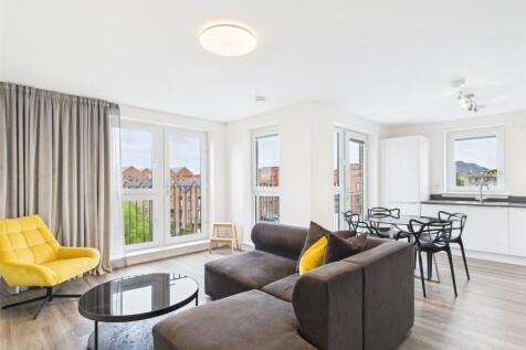 2-bed flat on Wintermill Square, Edinburgh, Edinburgh, EH6, £1,800/mo