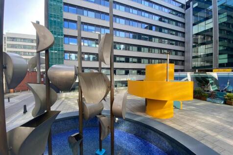 Strand Plaza external
