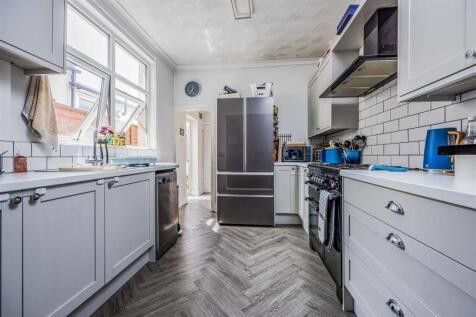 55 Paulsgrove Road, Portsmouth-Small-PorticoMarket