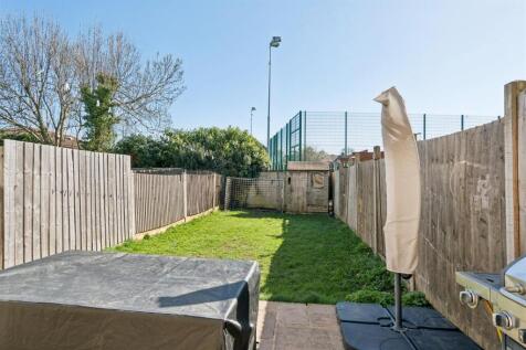 46 Winchcombe Road SM5 1RB External 2.jpg