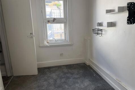 Beechwood Road, Rhyl, Denbighshire, LL18 photo 4