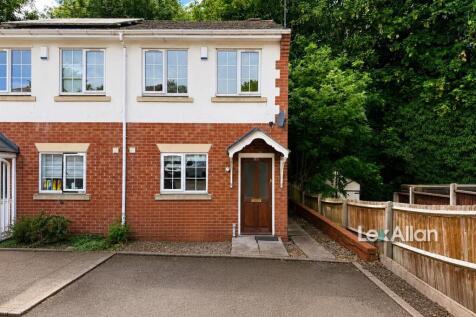 Fenton Gardens Brierley Hill 2.jpg