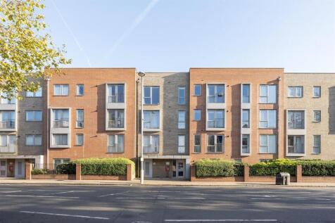 High Road Leyton, E10