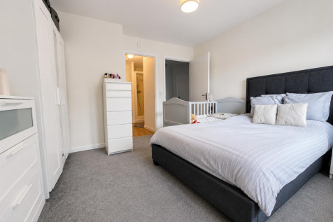 Master Bedroom.png