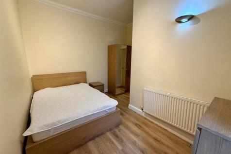 1 Bed, Richmond Road photo 5