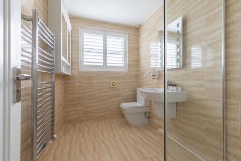 Bedroom Five Ensuite