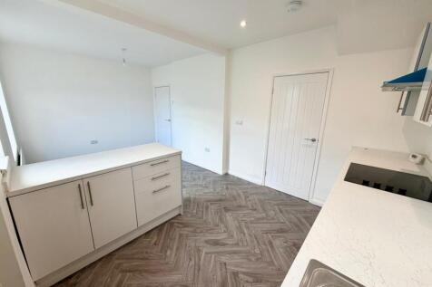 Barden Road, Middlesbrough, TS3 7QP photo 5