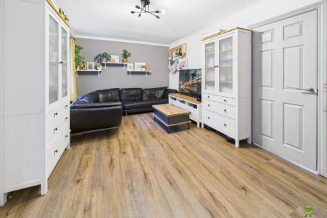 Presented by Clinton at EweMove Bexleyheath and Da