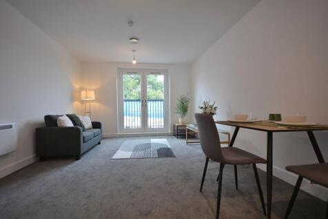 Gilbert House,  Watnall Road, Hucknall, Nottingham photo 3