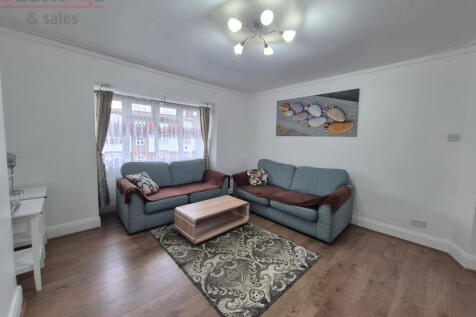 Two-bedroom flat in Staples Corner
