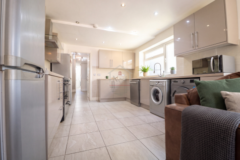 Flora Street, Cathays, Cardiff, CF24 photo 4