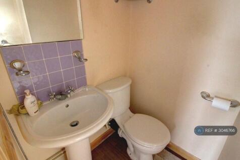 Kenilworth Road, Leicester, LE18 photo 4