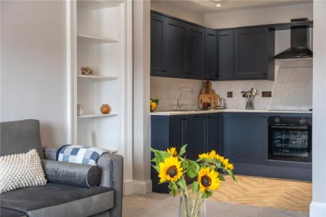 2 Bedroom Flat in DD4 6LS