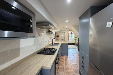 KITCHEN.jpeg