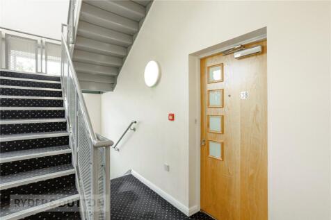 Communal Landing