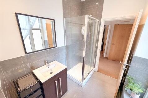 Apartment 4, 307 Western Bank Sheffield photo 3