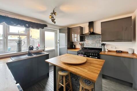 adcc089a-WhatsApp...