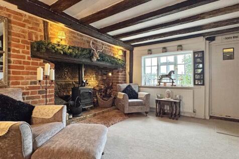 Inglenook Fireplace.jpg