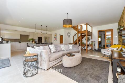 Kitchen/Family Room