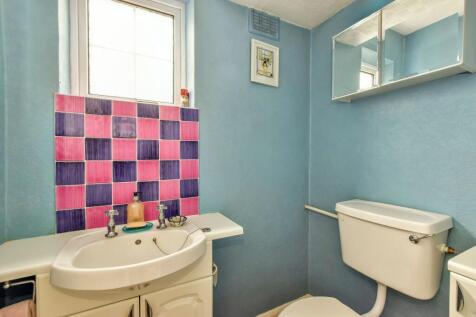 Ground Floor Guest Cloakroom