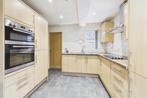 Kitchen: