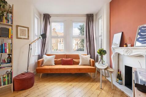 Clementina Road, E10