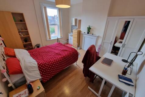 14 Forfield Place, Leamington Spa photo 4