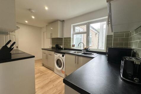 Vardon Road, Stevenage photo 3