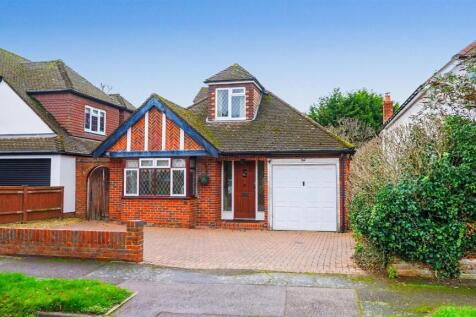 28 West Farm Close still2.jpg