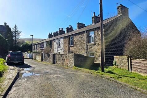 Quaint Cottage Row