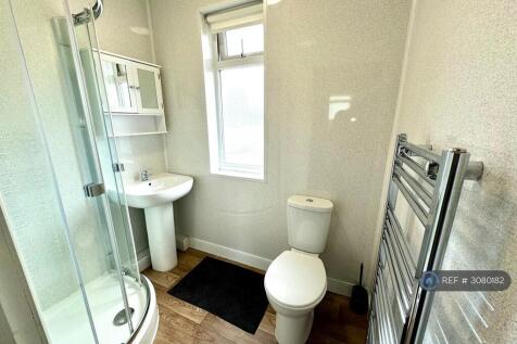 Lilac Grove, Beeston, Nottingham, NG9 photo 3
