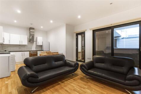 Reception/Kitchen